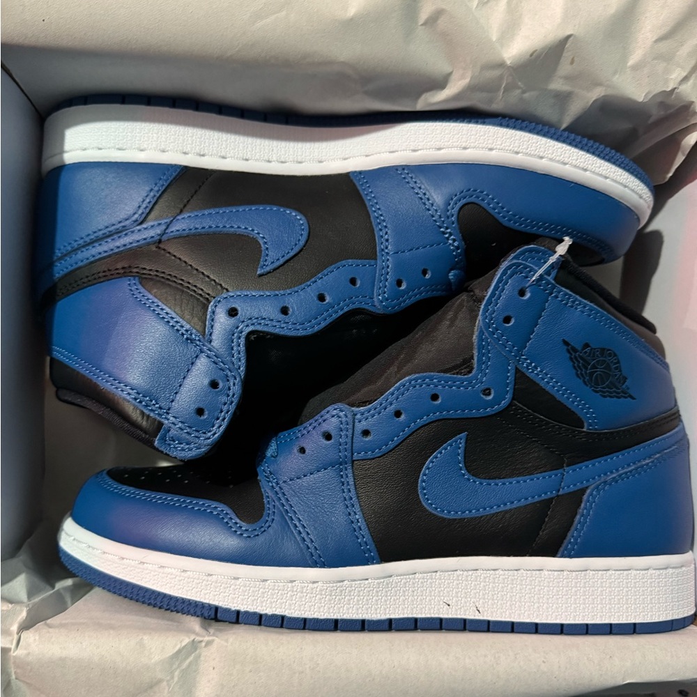 Air Jordan 1 Retro High Dark Marina Blue Sneakers 7Y